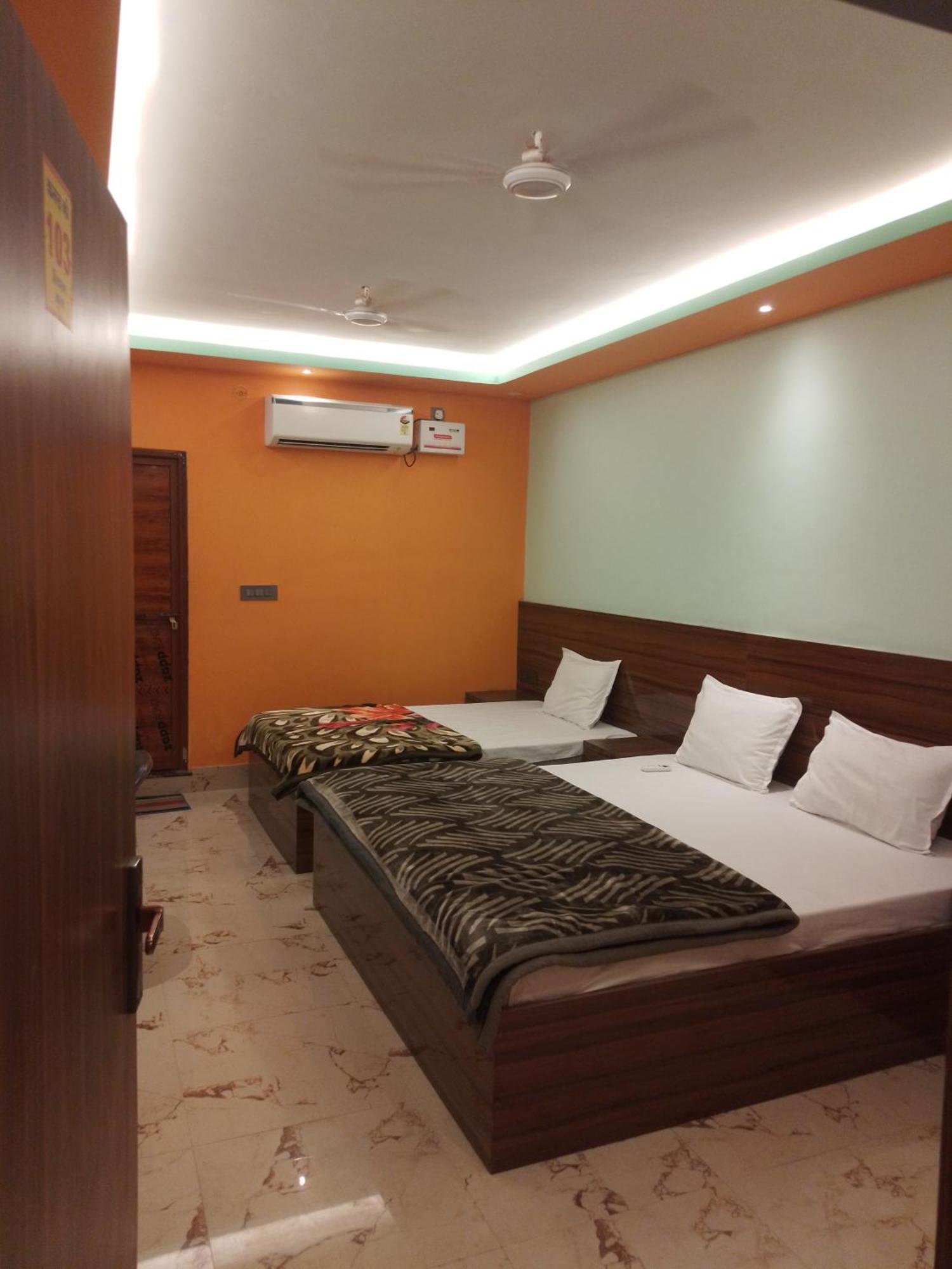 Siyaram Kunj Hotel Ayodhya Luaran gambar