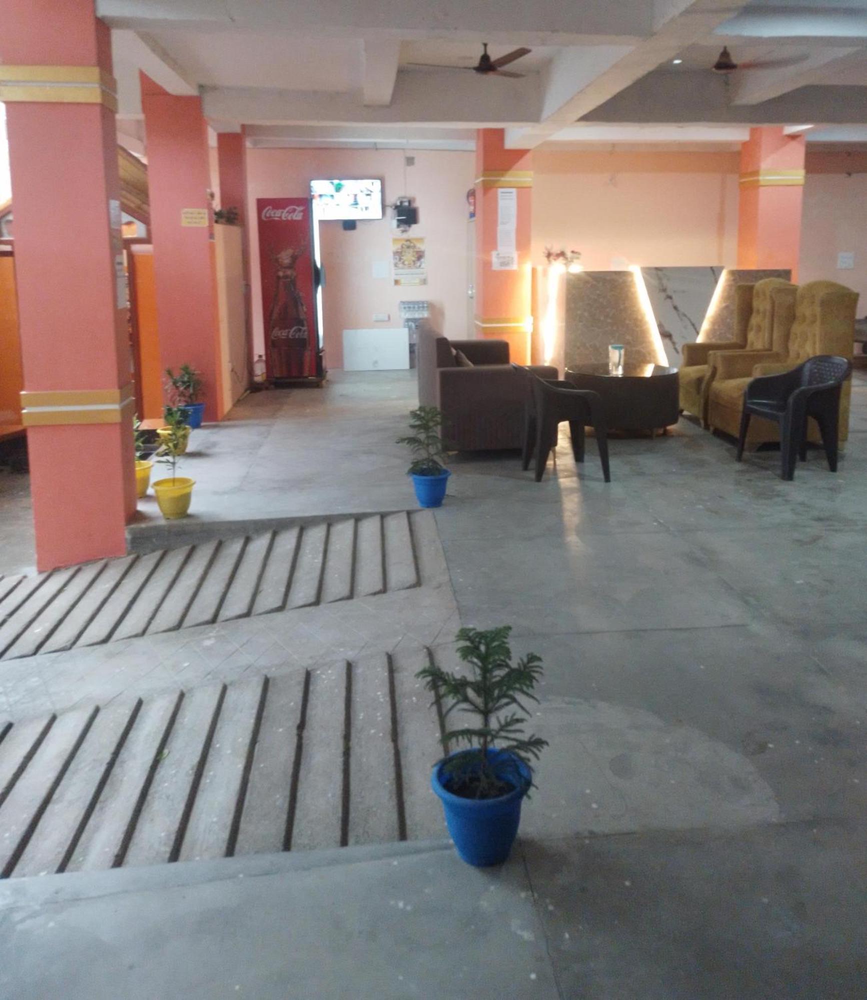 Siyaram Kunj Hotel Ayodhya Luaran gambar